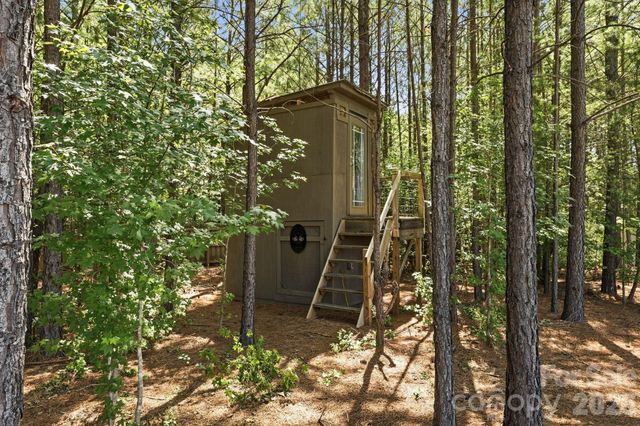 5917 Mcclintock Drive, Denver, NC 28037