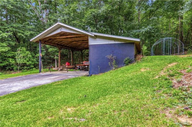 641 Lands End Road, Seneca, SC 29678
