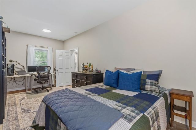 641 Lands End Road, Seneca, SC 29678
