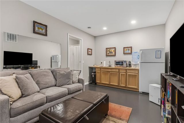 641 Lands End Road, Seneca, SC 29678