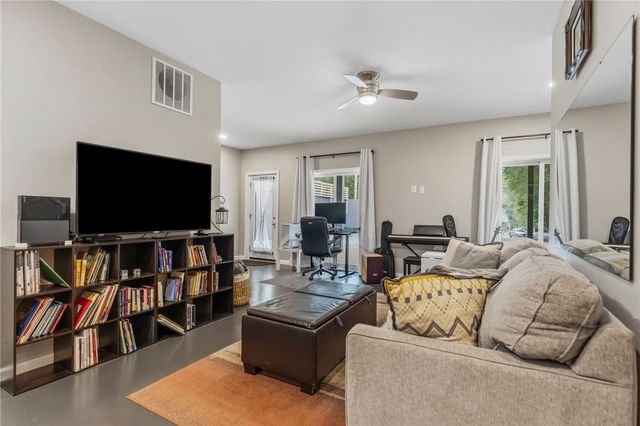 641 Lands End Road, Seneca, SC 29678