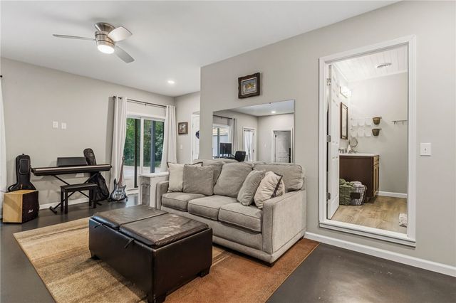 641 Lands End Road, Seneca, SC 29678