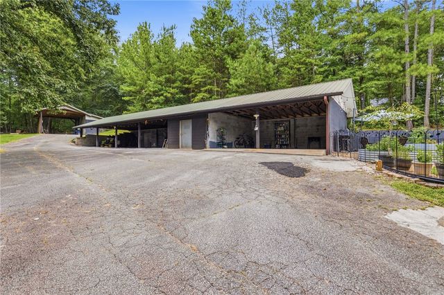 641 Lands End Road, Seneca, SC 29678