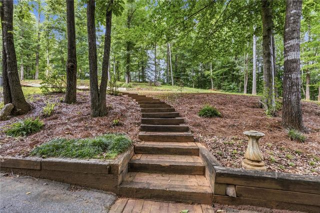 641 Lands End Road, Seneca, SC 29678