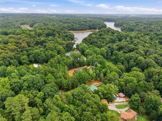 641 Lands End Road, Seneca, SC 29678