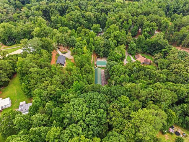 641 Lands End Road, Seneca, SC 29678