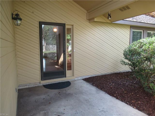 1805 Saint Regis CIR, Virginia Beach, VA 23453