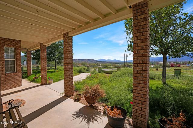 1733 N ARENA DEL LOMA Road, Camp Verde, AZ 86322