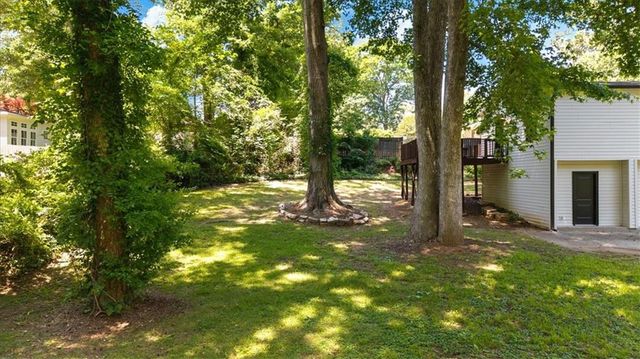 1044 Pinedale Drive SE, Smyrna, GA 30080