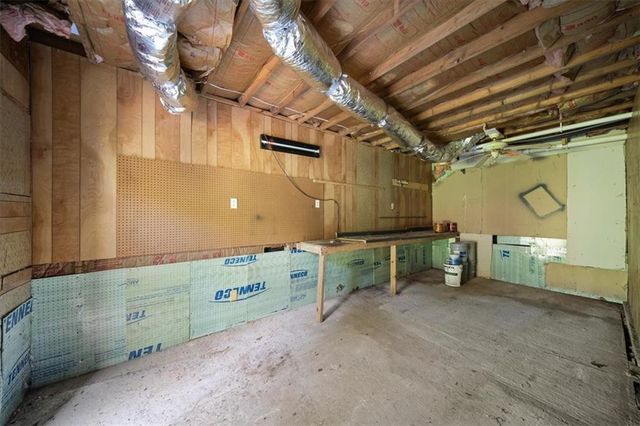 1044 Pinedale Drive SE, Smyrna, GA 30080