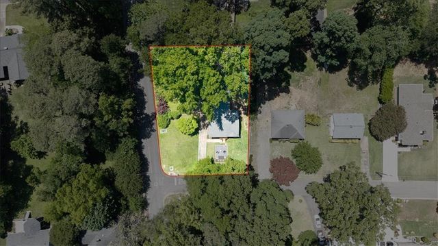 1044 Pinedale Drive SE, Smyrna, GA 30080