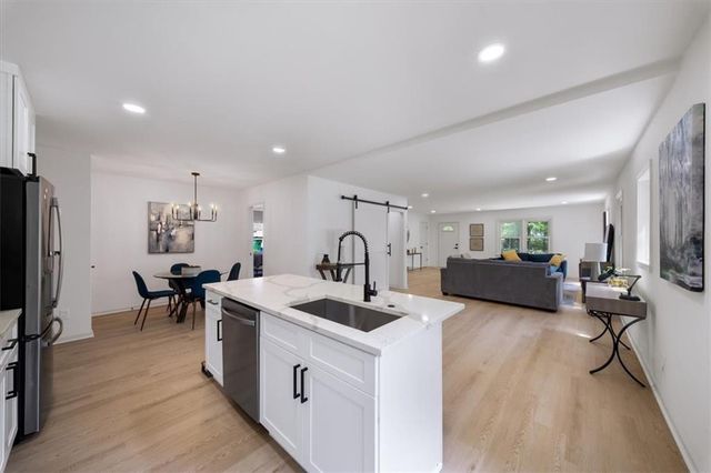 1044 Pinedale Drive SE, Smyrna, GA 30080