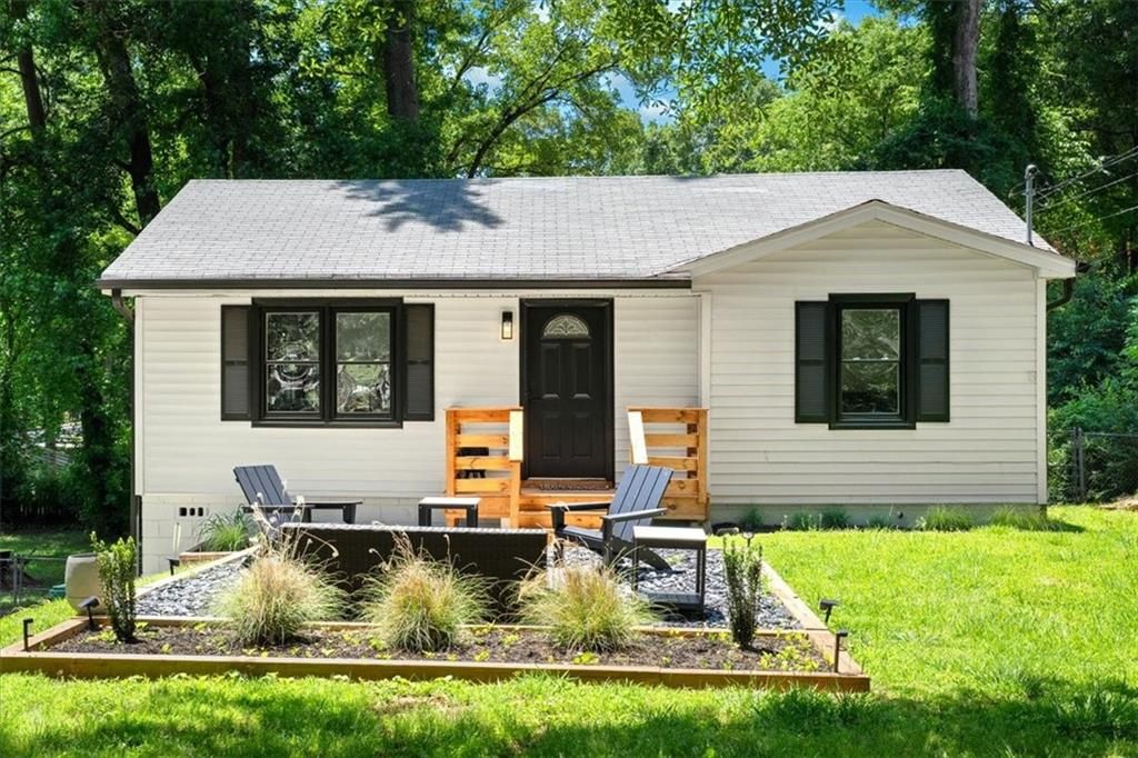 1044 Pinedale Drive SE, Smyrna, GA 30080