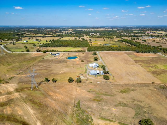 207 Trails End, Poolville, TX 76487