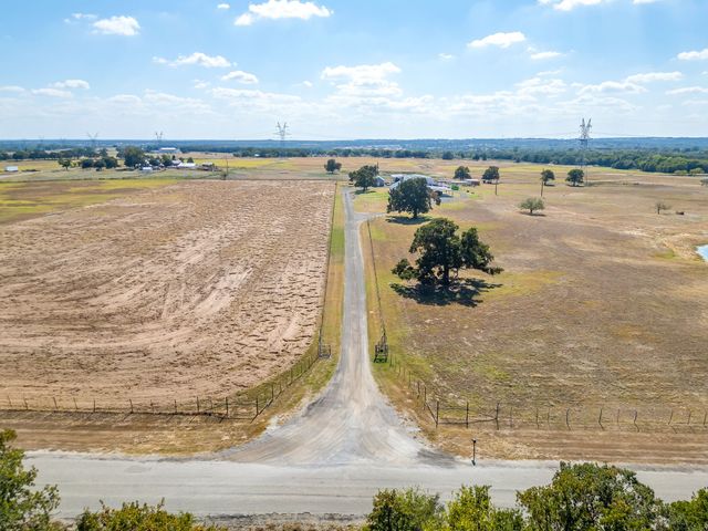 207 Trails End, Poolville, TX 76487