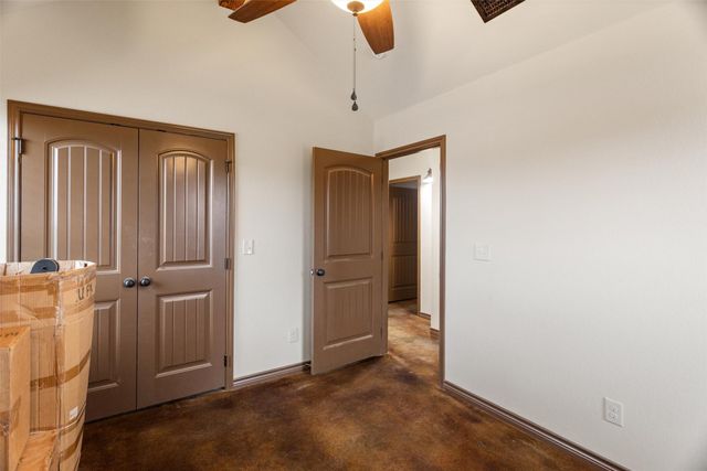 2404 Fox Court, Granbury, TX 76048