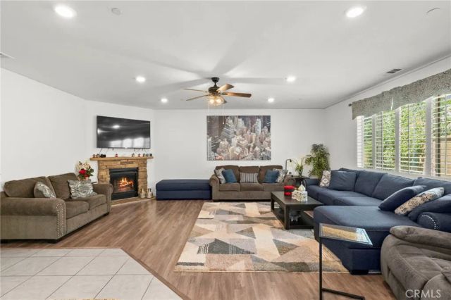 15466 Red Pepper, Fontana, CA 92336
