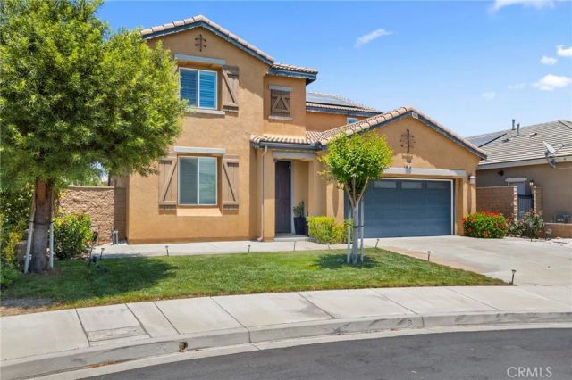 15466 Red Pepper, Fontana, CA 92336