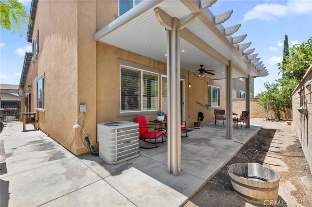 15466 Red Pepper, Fontana, CA 92336