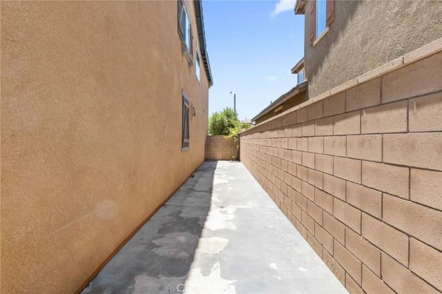 15466 Red Pepper, Fontana, CA 92336