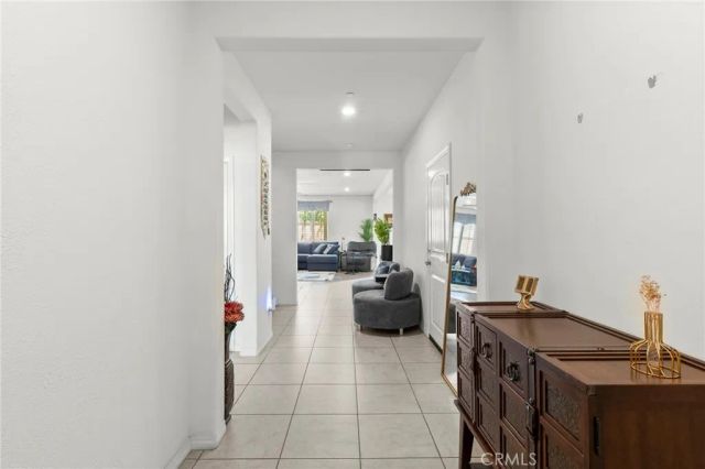 15466 Red Pepper, Fontana, CA 92336