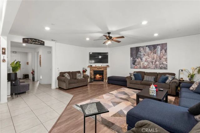 15466 Red Pepper, Fontana, CA 92336