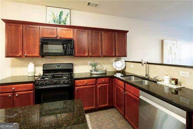 2190 Copper Trail Lane, Buford, GA 30519