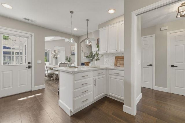 1142 Virginia Avenue, Redwood City, CA 94061