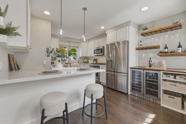 1142 Virginia Avenue, Redwood City, CA 94061