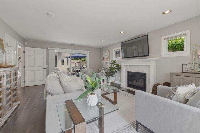 1142 Virginia Avenue, Redwood City, CA 94061