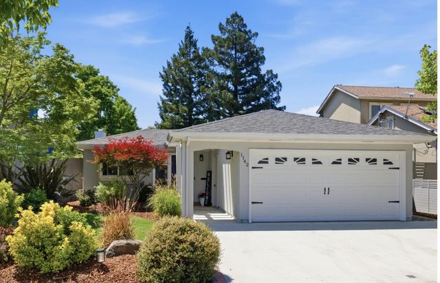 1142 Virginia Avenue, Redwood City, CA 94061