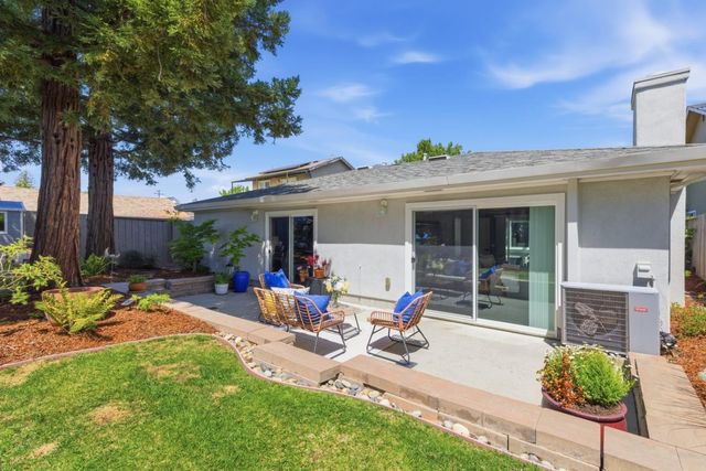 1142 Virginia Avenue, Redwood City, CA 94061