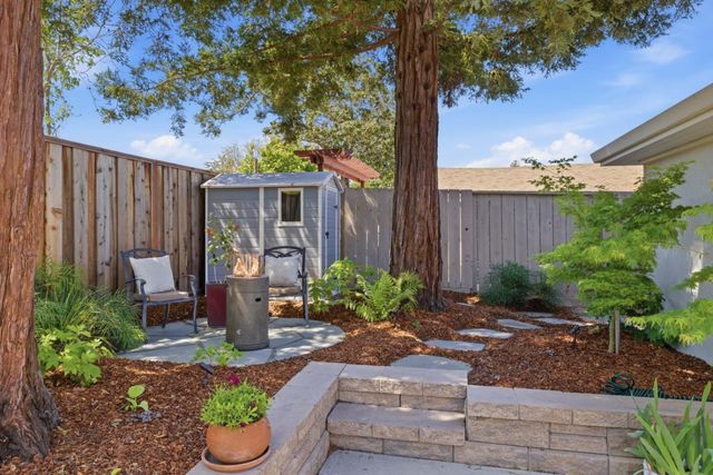 1142 Virginia Avenue, Redwood City, CA 94061