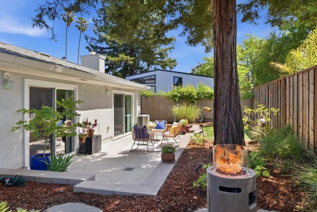 1142 Virginia Avenue, Redwood City, CA 94061