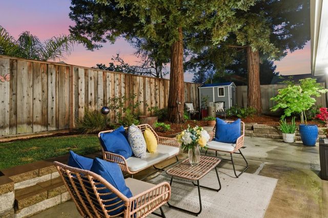 1142 Virginia Avenue, Redwood City, CA 94061