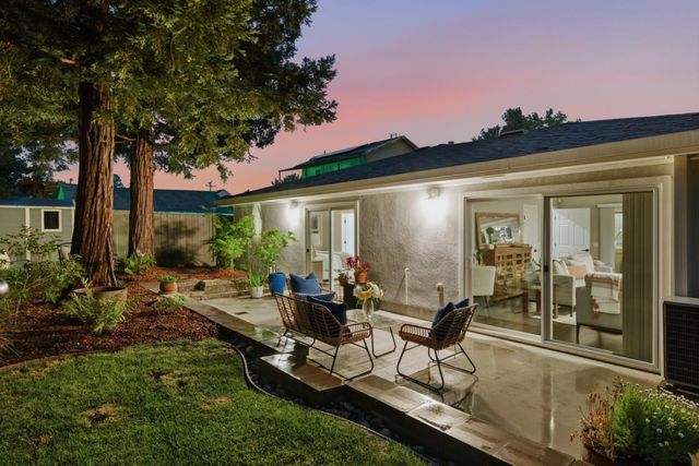 1142 Virginia Avenue, Redwood City, CA 94061