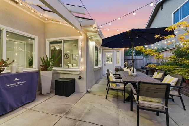 1142 Virginia Avenue, Redwood City, CA 94061