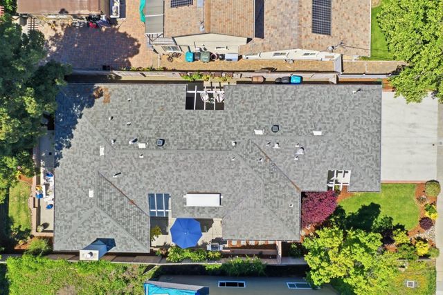 1142 Virginia Avenue, Redwood City, CA 94061