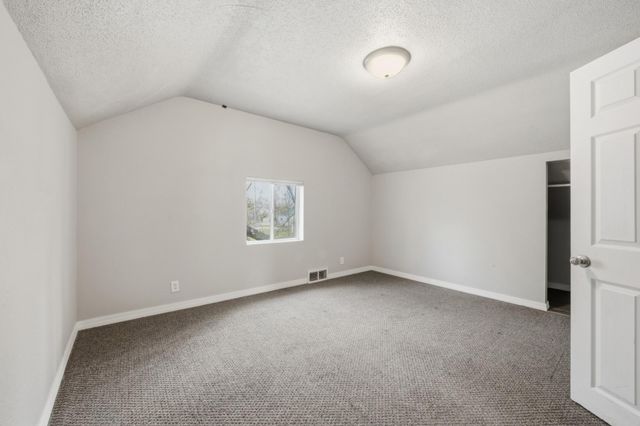 1002 4th Avenue S, Moorhead, MN 56560