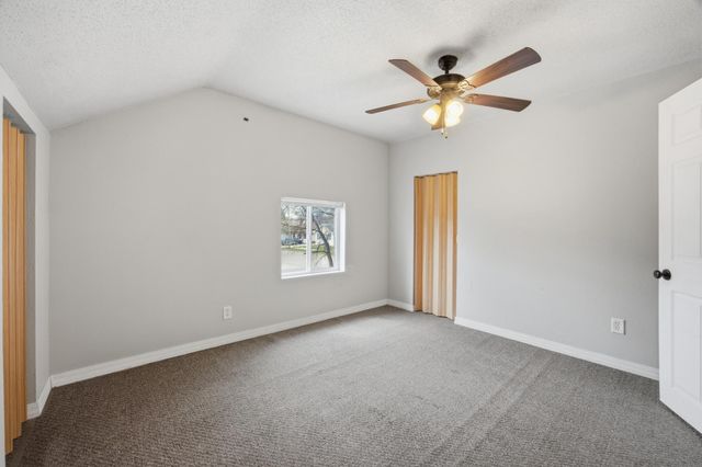 1002 4th Avenue S, Moorhead, MN 56560