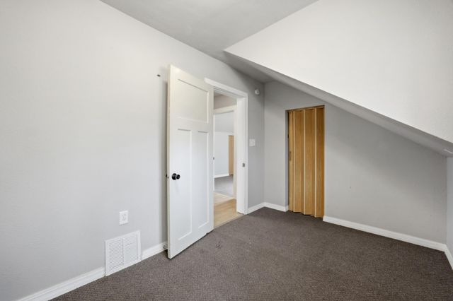 1002 4th Avenue S, Moorhead, MN 56560