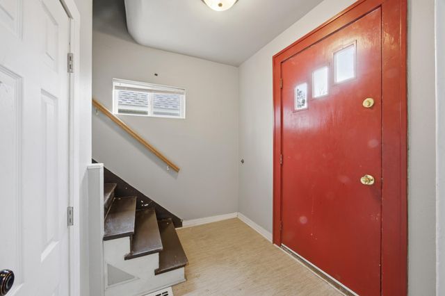 1002 4th Avenue S, Moorhead, MN 56560