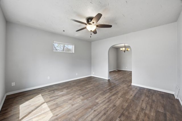 1002 4th Avenue S, Moorhead, MN 56560