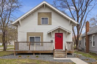 1002 4th Avenue S, Moorhead, MN 56560