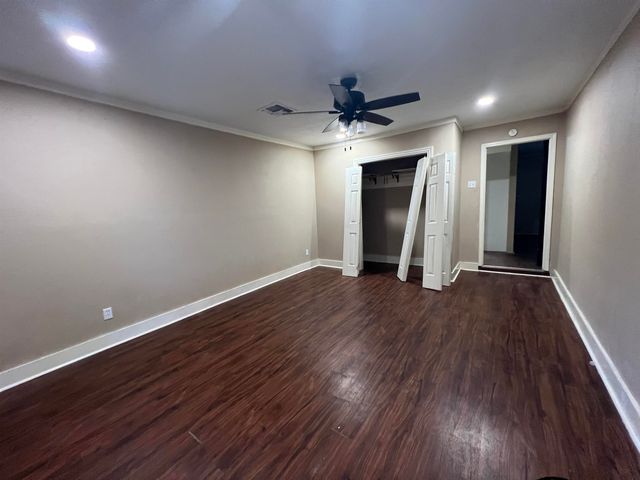 309 E Donna St, White Oak, TX 75693