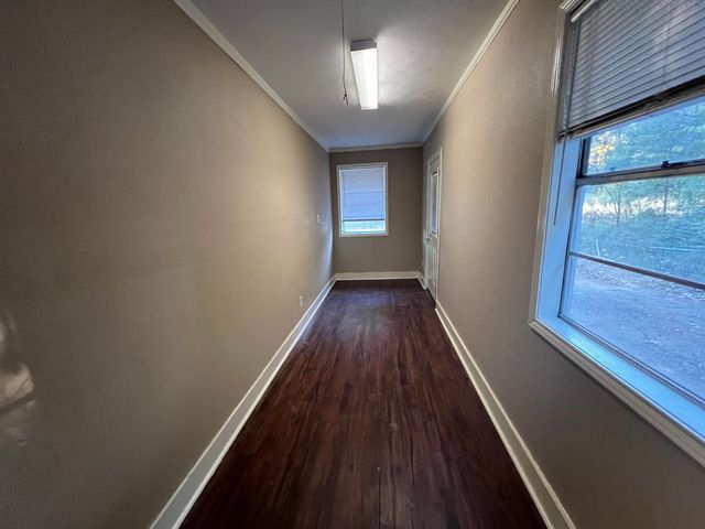 309 E Donna St, White Oak, TX 75693