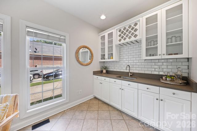 5355 Shannamara Drive, Matthews, NC 28104
