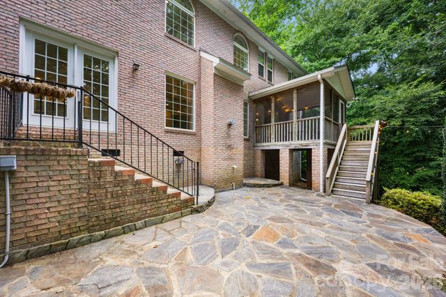 5355 Shannamara Drive, Matthews, NC 28104