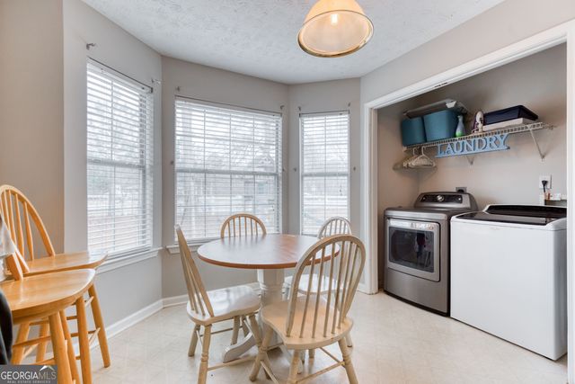 679 Michael Cir, Monroe, GA 30655