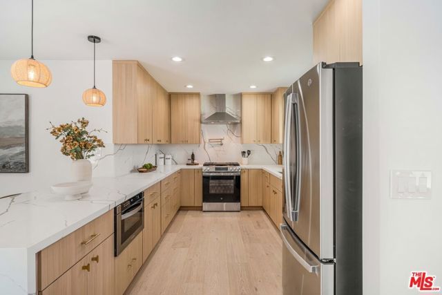 6150 Sylvia Avenue, Tarzana (los Angeles), CA 91335